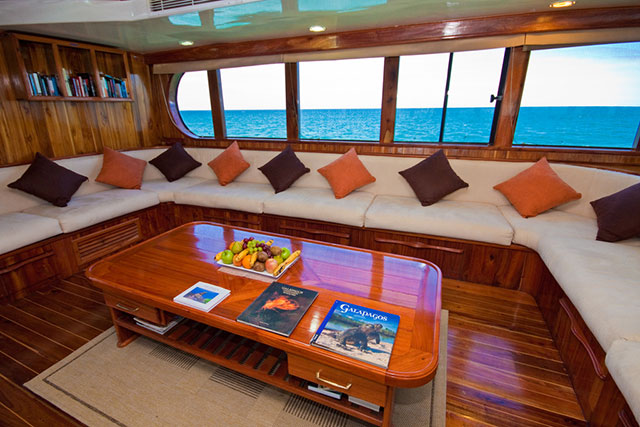 Seaman Journey Galapagos Cruise