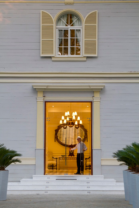 Hotel del Parque Entrance