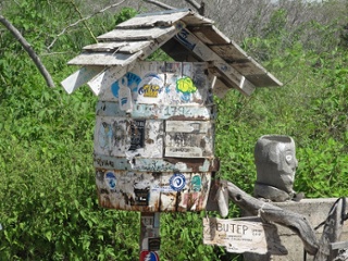 Floreana Island | Galapagos | Post Office Bay