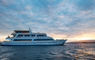 sea-star-journey-galapagos-cruise-1-320x203 sea-star-journey-galapagos-cruise-1-320x203