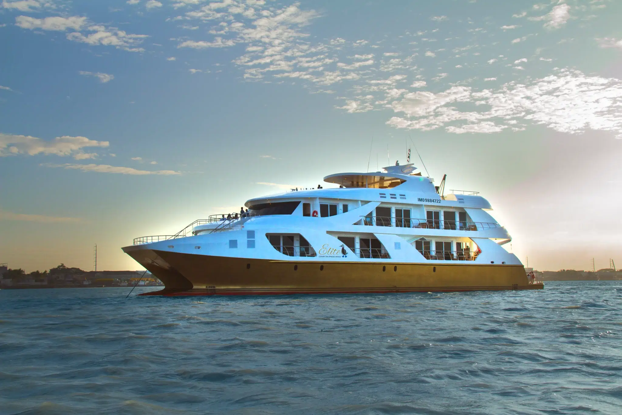 Elite Catamaran | Galapagos Luxury Class