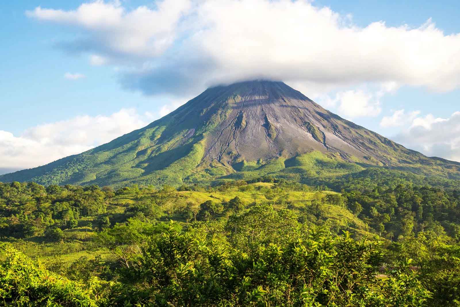 Volcan Arenal, costa rica - Canva -