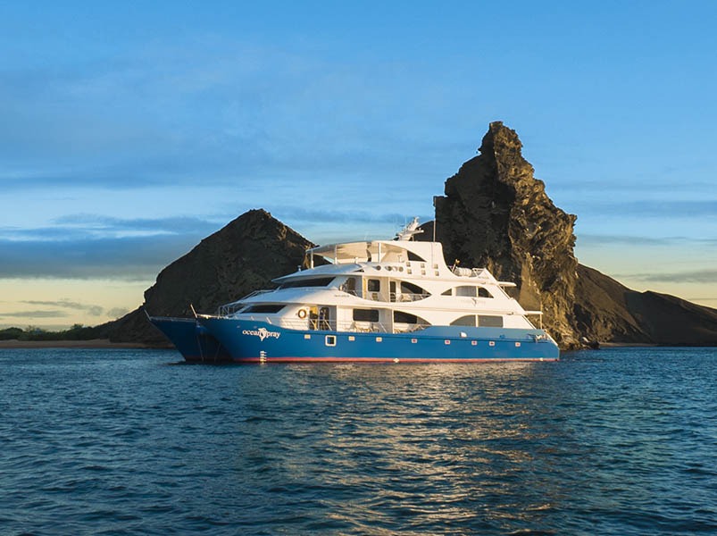 Ocean Spray | Clase Lujo | Crucero por las Galápagos