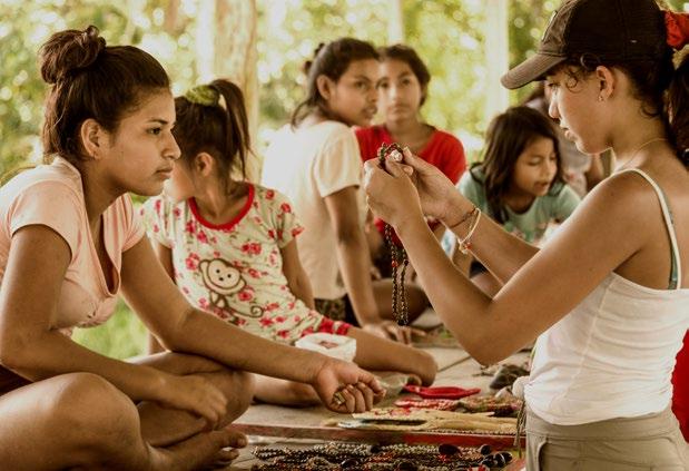 Handicraft | Local communitites | Amazon Experiences