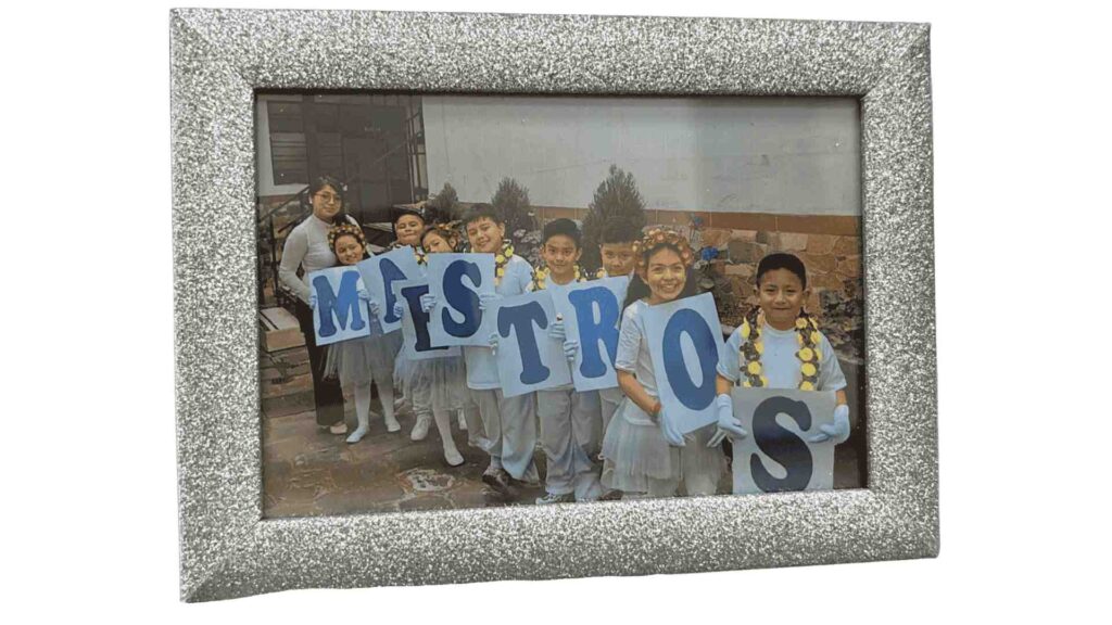 KIDS FRAME