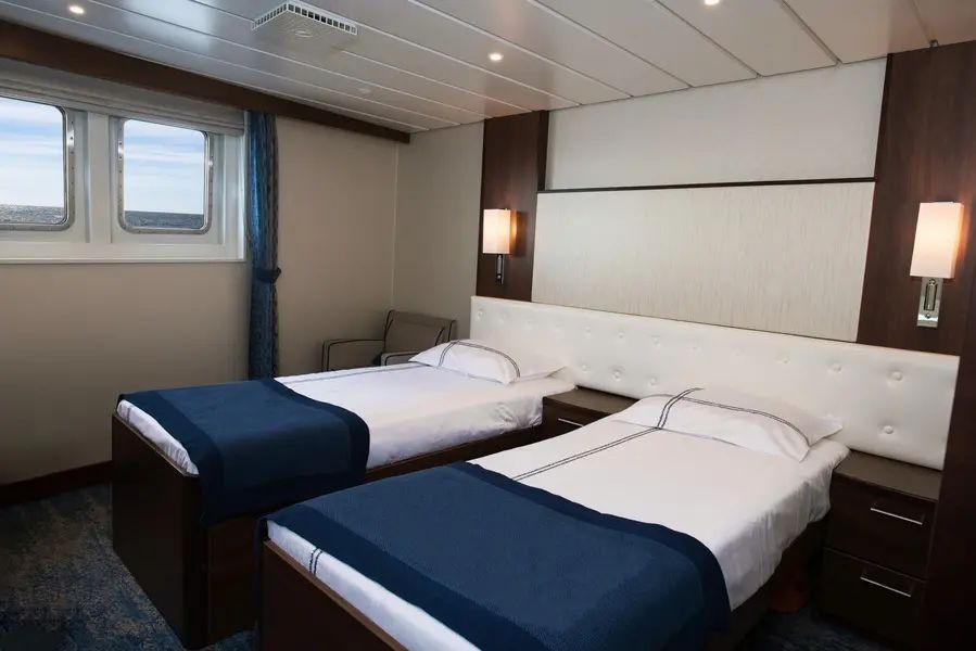 Deluxe-Cabin _ G Expedition