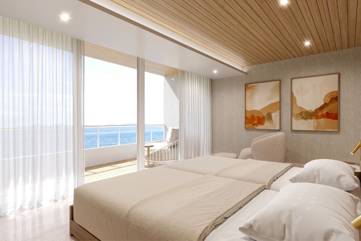 Galapagos-Eminence-Golden-Suites-with-balcony